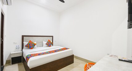 FabHotel Shiv Shakti Dham- Near Priyakant JU Temple (Lotus Temple ) Room Type - Family Room