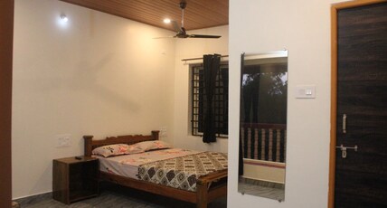 Panchajanya Stay | Rooms & Caretaker Room Type - Deluxe Room (Non AC)