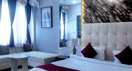 The Royal Hotel Room Type - Suite Room with Hill View