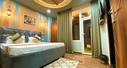 Room Racers Room Type - Deluxe Room With Balcony