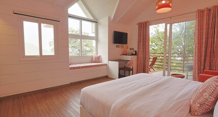 Mountain Mama Resorts Room Type - KING COTTAGE