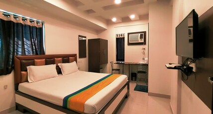 HOTEL STEAM Room Type - PREMIUM DOUBLE ROOM