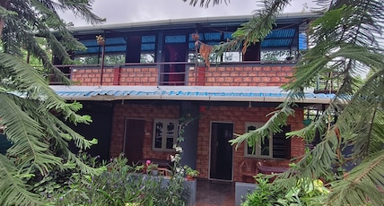 Green Hills Resort | Rooms & Restaurant Room Type - DOUBLE BEDDED DELUXE ROOM