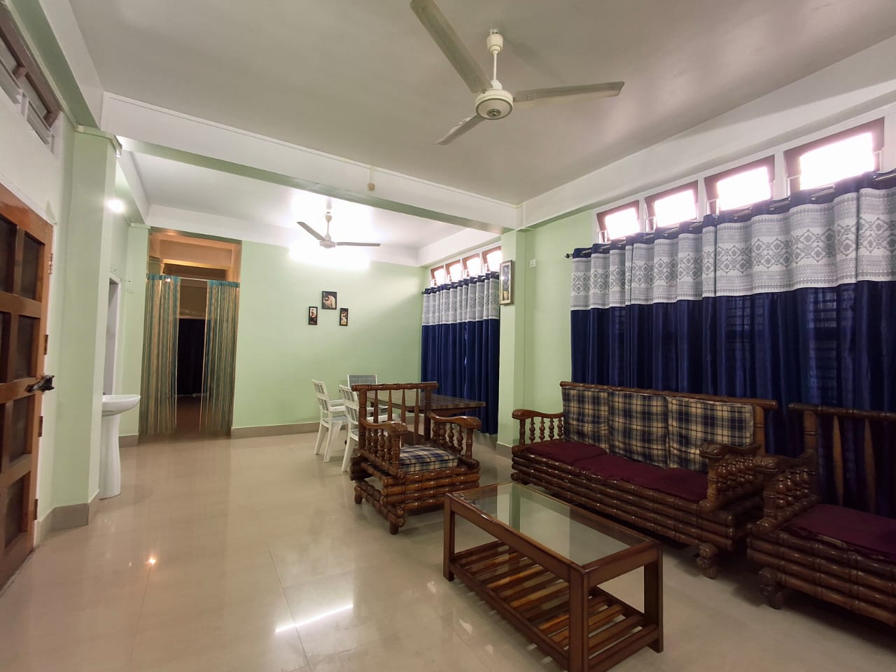 Dhanvi Homestay - Tap to explore photos