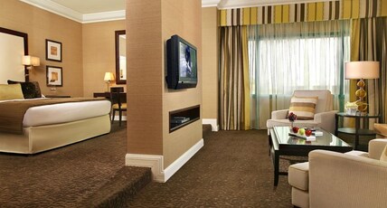  Movenpick Grand Al Bustan Room Type - Superior Suite
