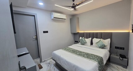 Hotel SP Town Room Type - Deluxe Room