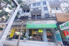OYO 75465 Lucky Hostel (Huai Khwang)