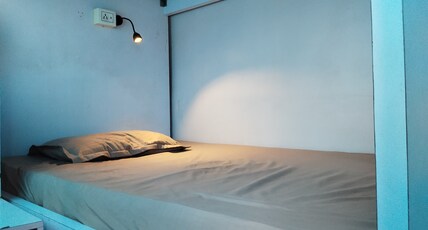 Bohemian Backpackers 5 mins from Park Street Room Type - 2 Bed Ac Dorm