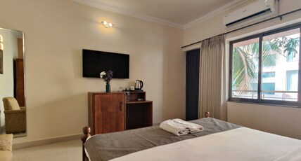 Q 23 Resort & Suites Room Type - Suite with Balcony