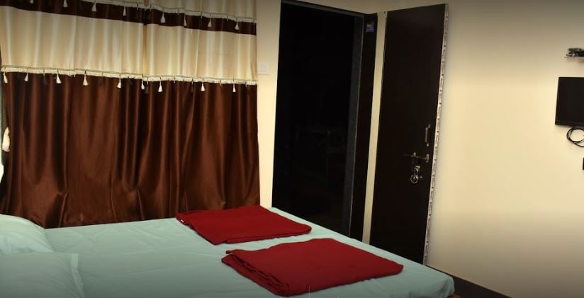 Vijaya Guest House - Tap to explore photos