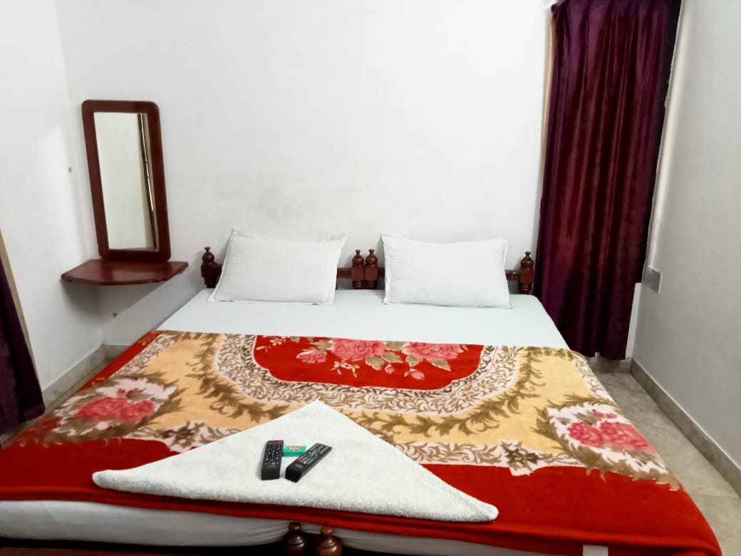 Alleppey Gokulm Homestay - Tap to explore photos