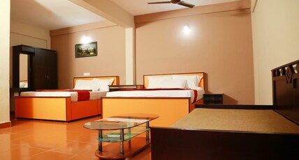 Ideal Tourist Home Room Type - Deluxe Twin Bed 4 sharing Room
