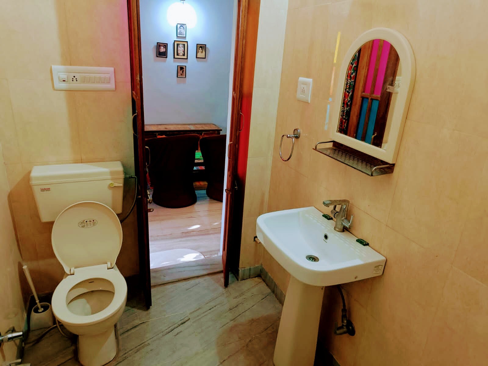 Durag Niwas Guesthouse - Tap to explore photos