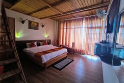 Lap of Himalayas Resort