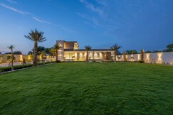 Luxury Yohaan Farm w Pool Lawn BBQ