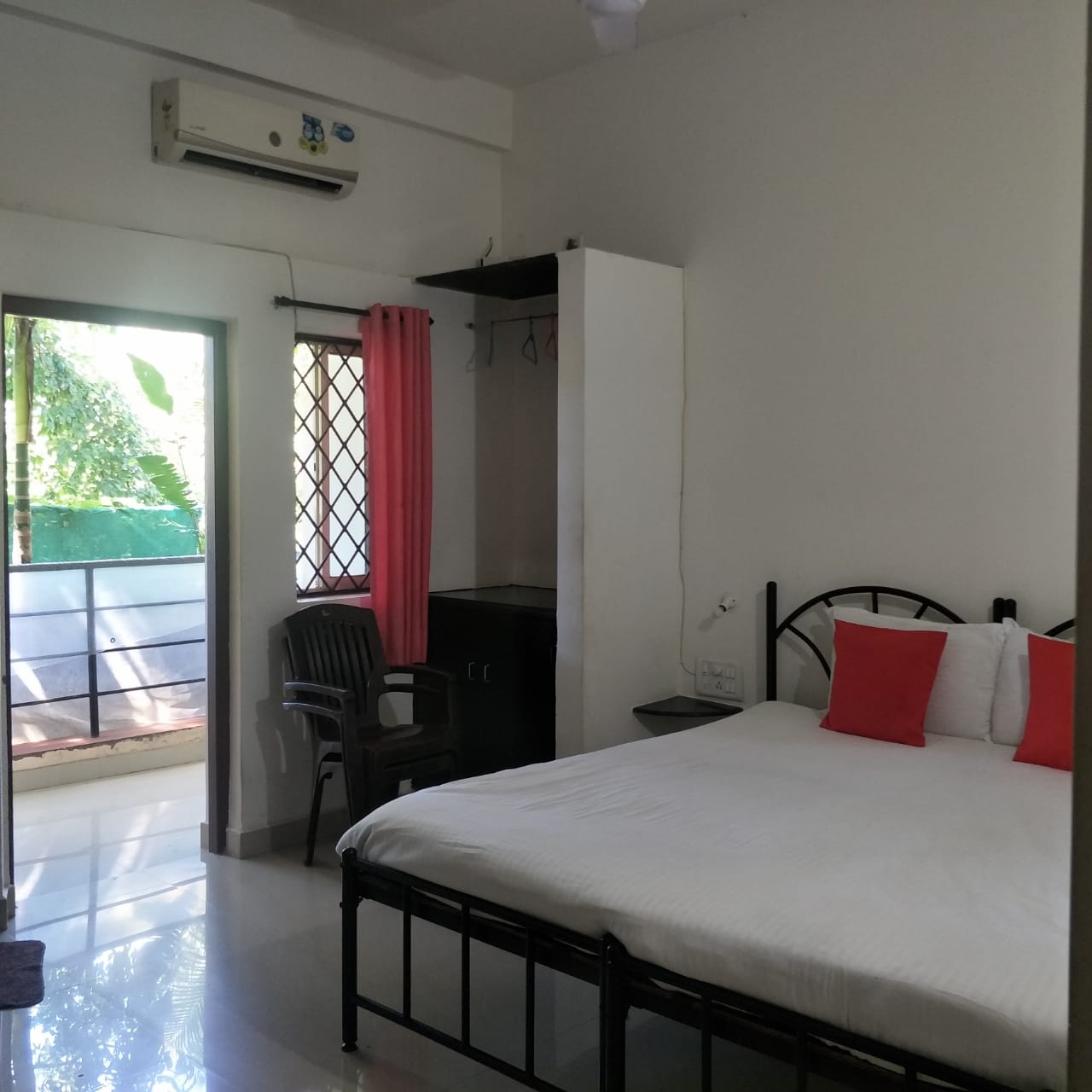 AZURA GUESTHOUSE - Tap to explore photos