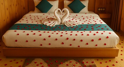 Hanshdi Resort Room Type - Pine Cottages