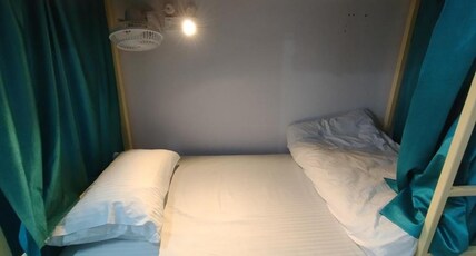 Ganga Putra Inn | Rooms & Dorms Room Type - 01 Bed in 6 Beds | AC Mixed Dormitory