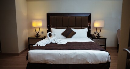 Premium Strato Hotel Doha Room Type - Execuite Suite