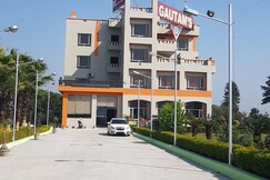 GAUTAMS MOTEL AND RESORT
