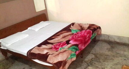Hotel City Point Room Type - Air Cooler Family Room Dlx