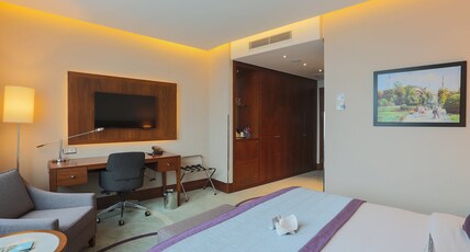 Crowne Plaza ISTANBUL - ORYAPARK Room Type - 1 King Standard