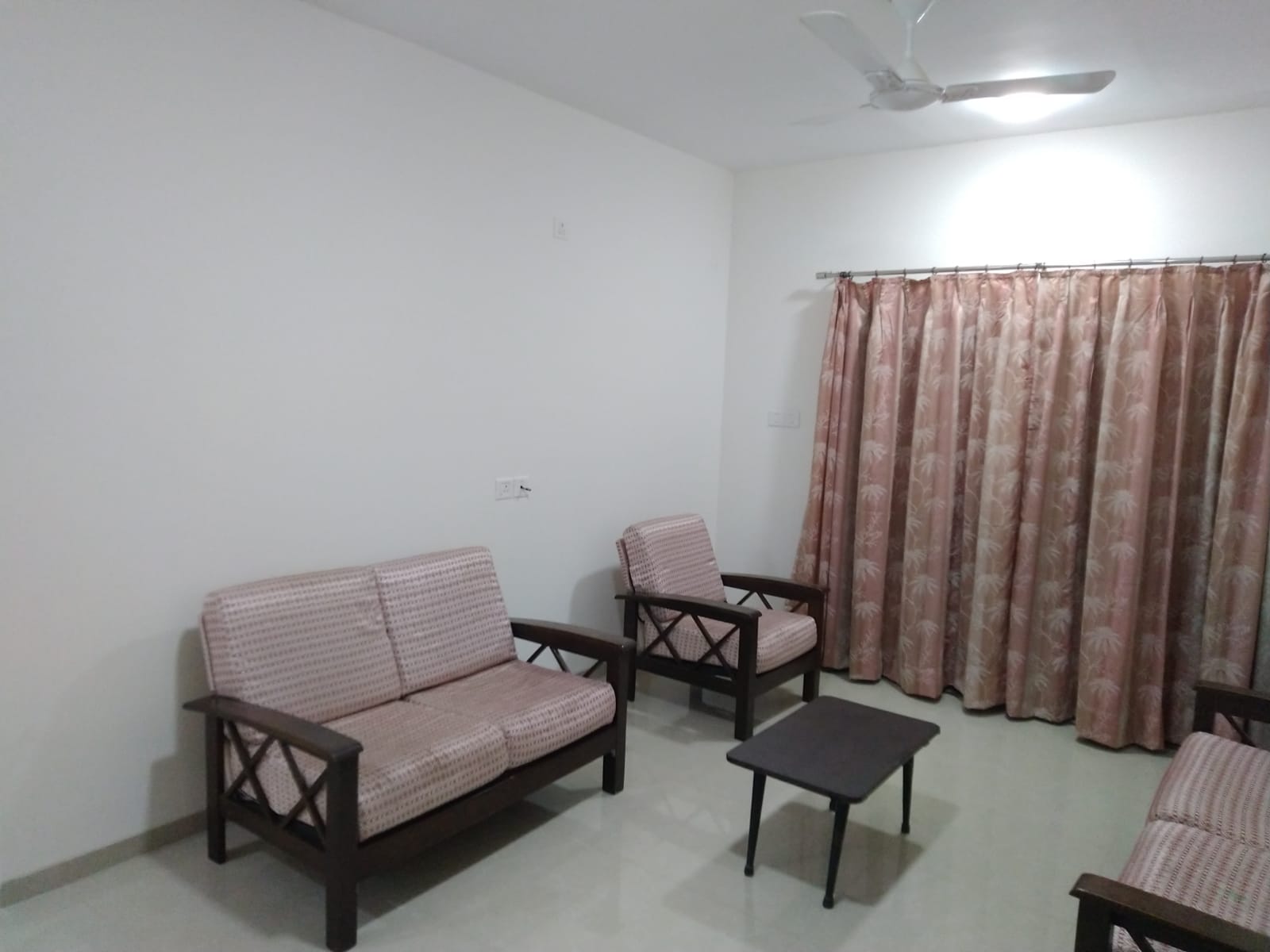 AA - Tap to explore photos