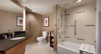 Hilton Arlington Room Type - 1 KING ACC W  BATHTUB