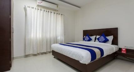 Hotel Maheshwari Avenue Room Type - Deluxe Double Bed AC Room (2 beds)