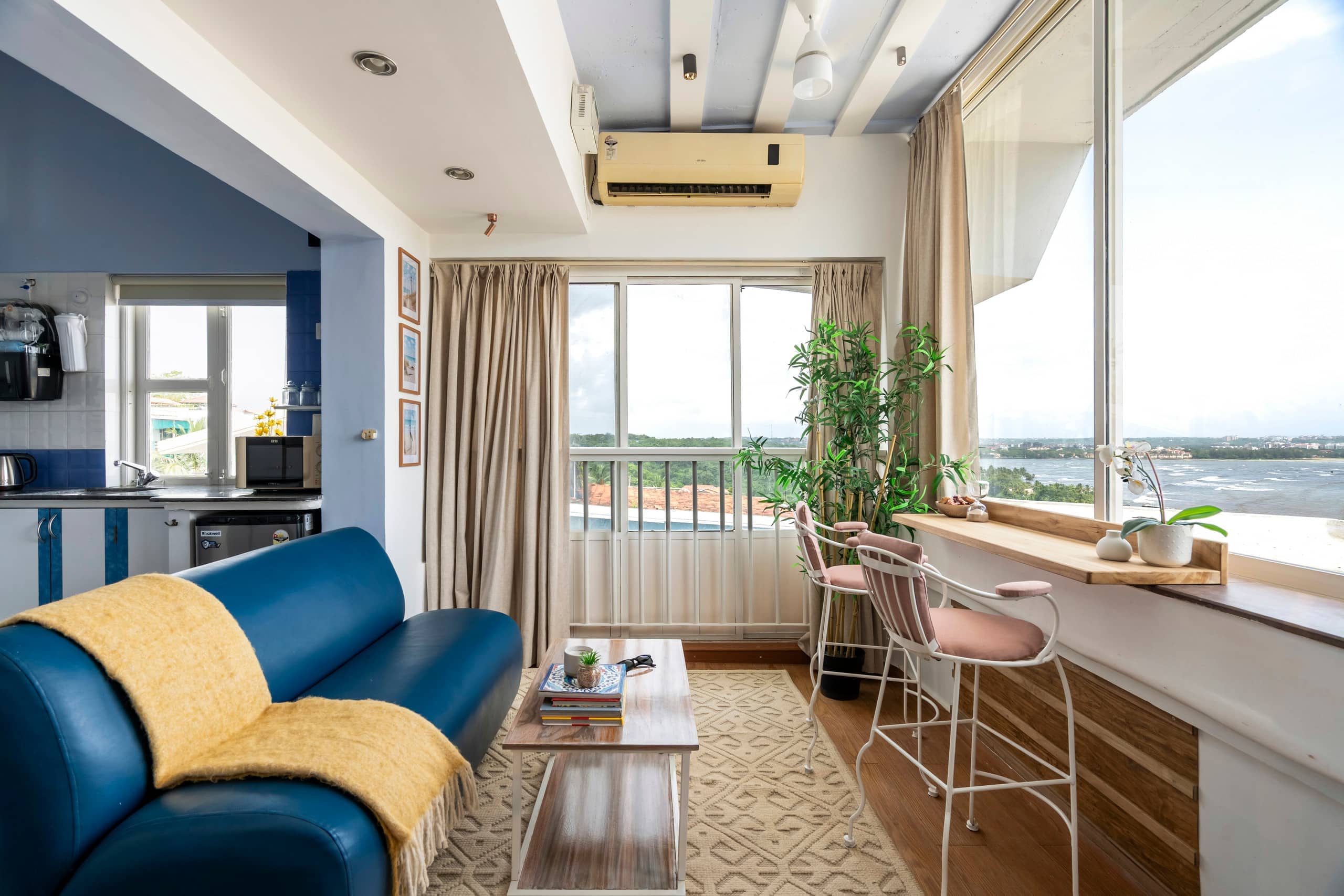 Staymaster La Vue Dreams - 2BR with Panoramic Sea View - Tap to explore photos