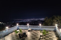 Macquary Inn | Mall Road 