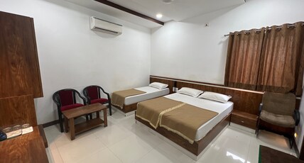 Hotel Mansarovar Inn Room Type - suite room