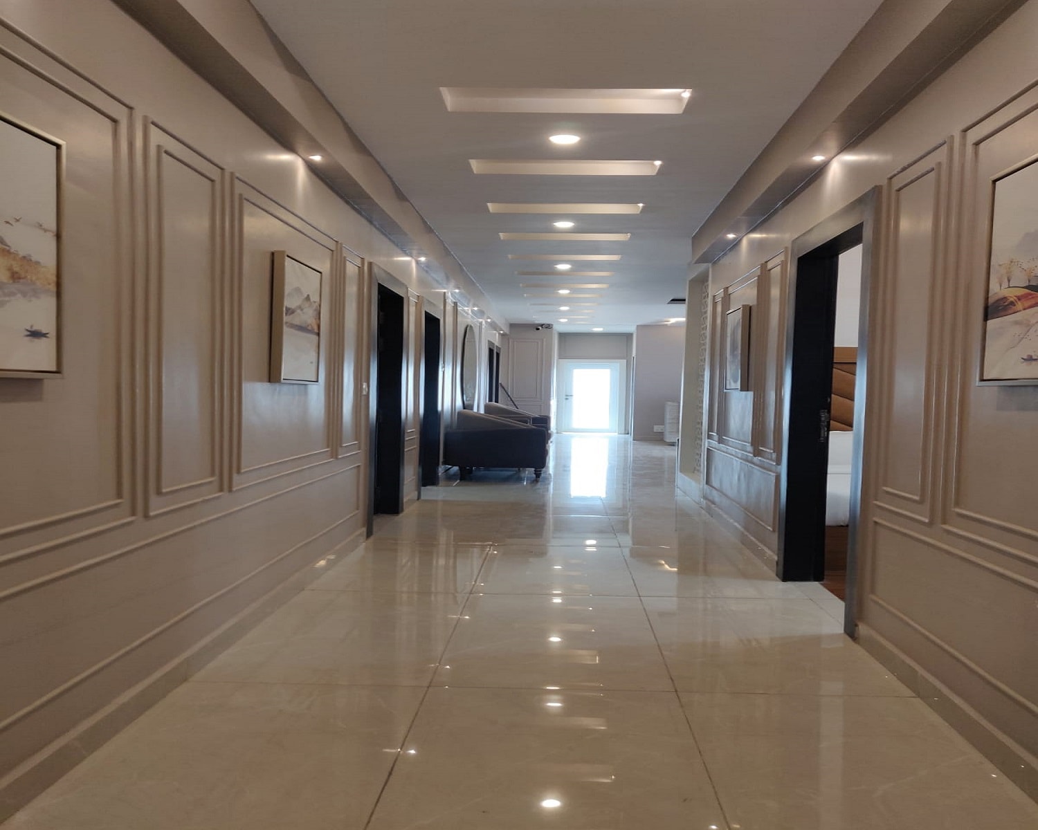 Main gallery