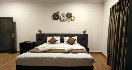 Suruchi Hotel & Restaurant Room Type - Suite Room