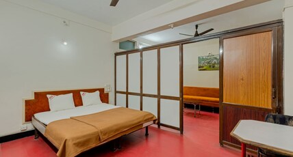 Sai Prarthana Inn Room Type - AC Family Suite
