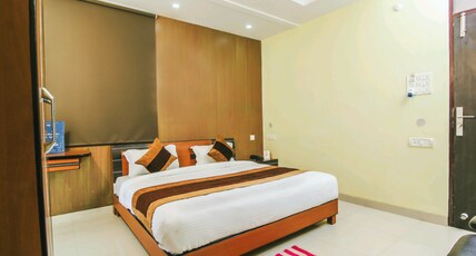 Hotel Bodhi Inn Room Type - Deluxe Room and Complementary WiFi