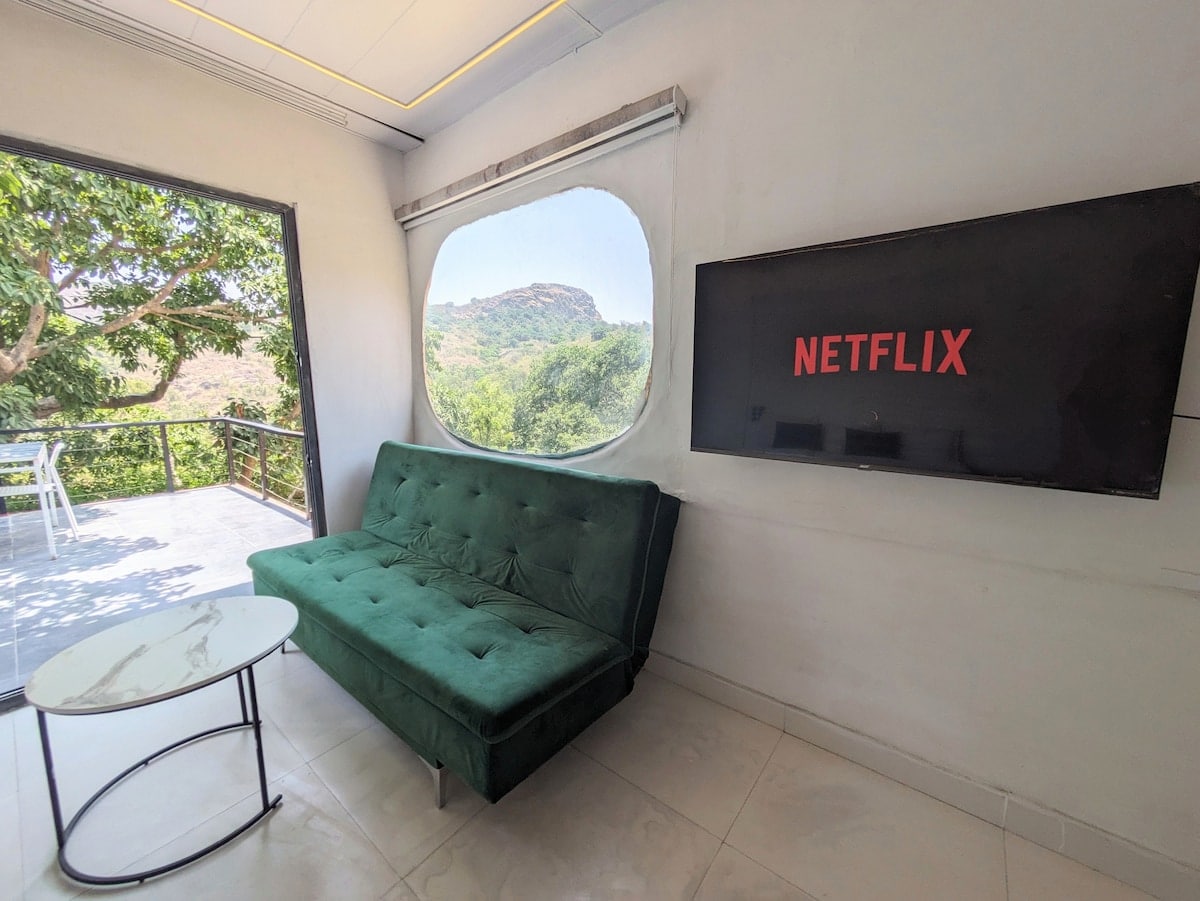 Glass Canvas Mount Abu - Tap to explore photos