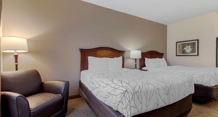 Best Western Plus Sweetwater Inn & Suites Room Type - ACCESSIBLE - 2 QUEEN,MOBACC,COMAST,BATHTB,NSMK,FULL BREAKFAST Best Western Plus Sweetwater Inn & Suites Room Type - ACCESSIBLE - 2 QUEEN,MOBACC,COMAST,BATHTB,NSMK,FULL BREAKFAST