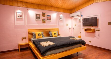 The Hosteller Rishikesh, Upper Tapovan Room Type - Superior Double Room with Jacuzzi
