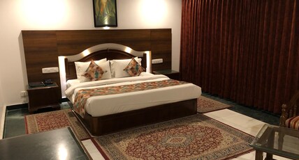 Hotel Lawrence Room Type - Deluxe Room