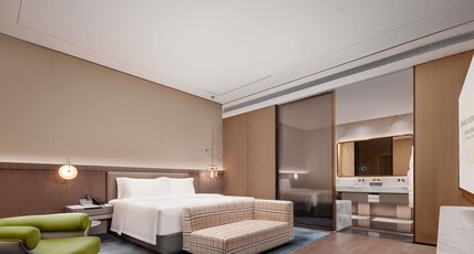 Grand Mercure Chengdu East Room Type - Superior Suite with 1 king-size bed