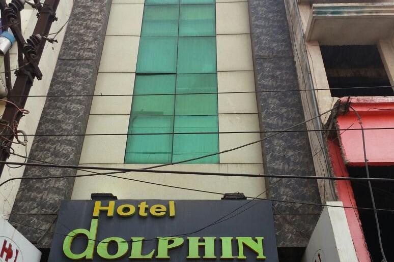 Hotel Dolphin - Tap to explore photos