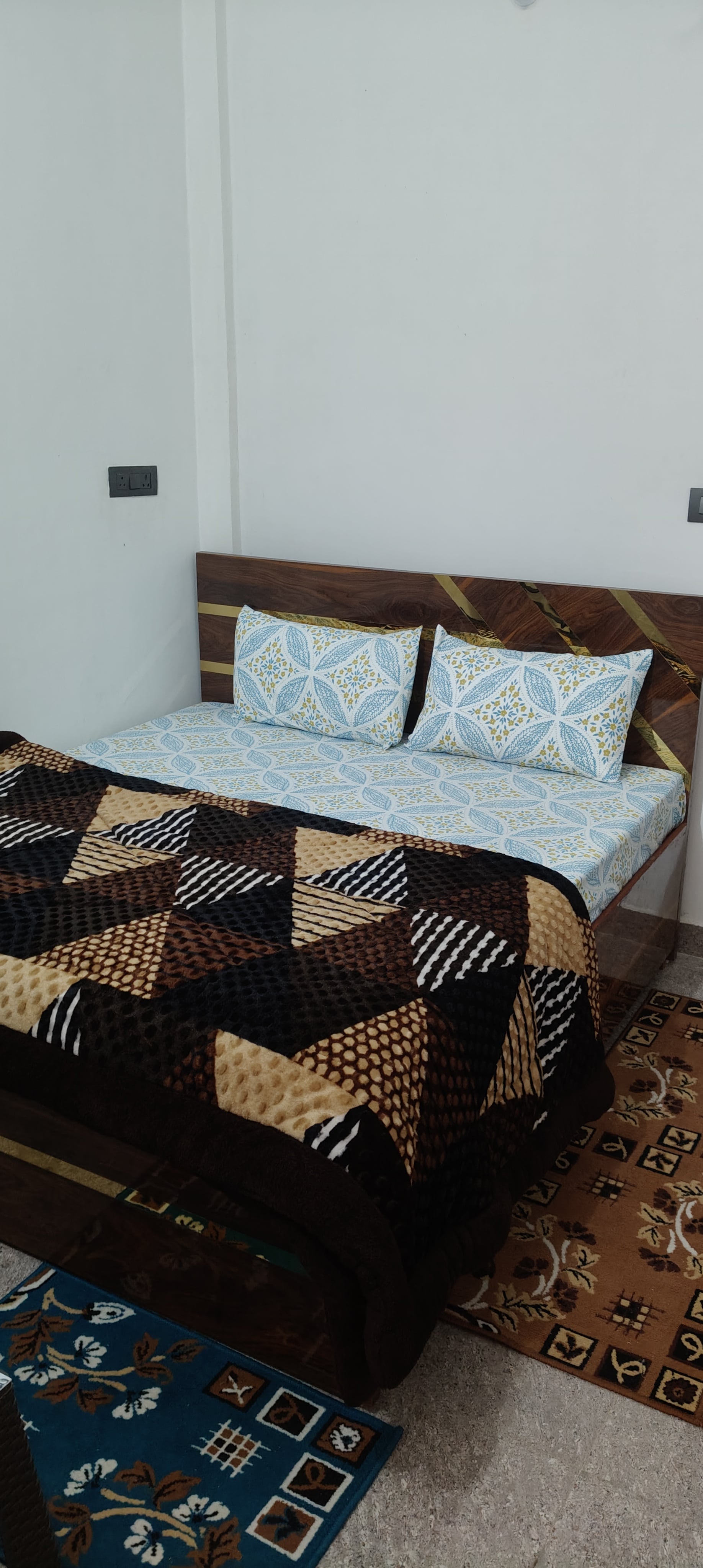 Sarita Homestay - Tap to explore photos