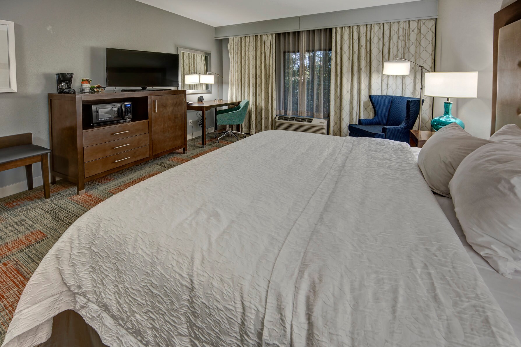 Hampton Inn Summerville SC - Tap to explore photos