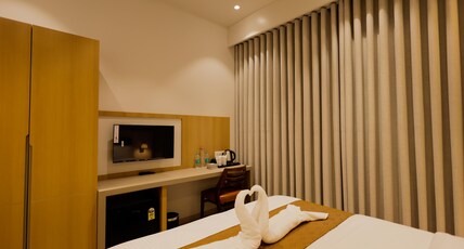 Balaji Hotel Somnath - 1.2km from The Temple Room Type - STANDARD DOUBLE BED ROOM