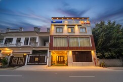 FabHotel US Inn - Nr. Sarnath Museum