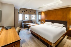 Radisson Blu Hotel, London Tottenham Court Road (formerly Kenilworth)