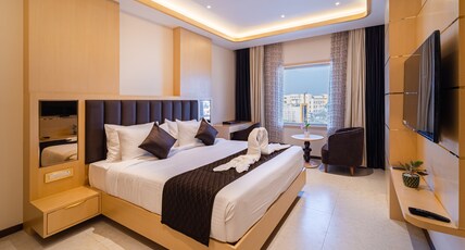 Ratan International Room Type - Deluxe Room