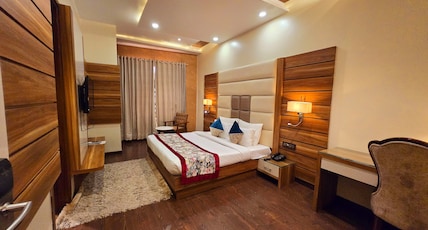 Hotel Makhan Residency Room Type - Mini Family Suite With City View Hotel Makhan Residency Room Type - Mini Family Suite With City View
