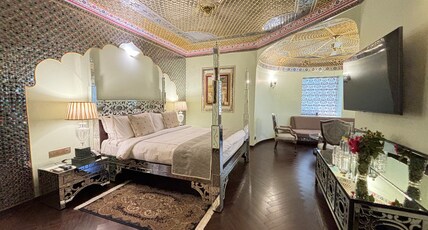 Fort Rajwada , Jaisalmer Room Type - Sheesh Mahal Suite